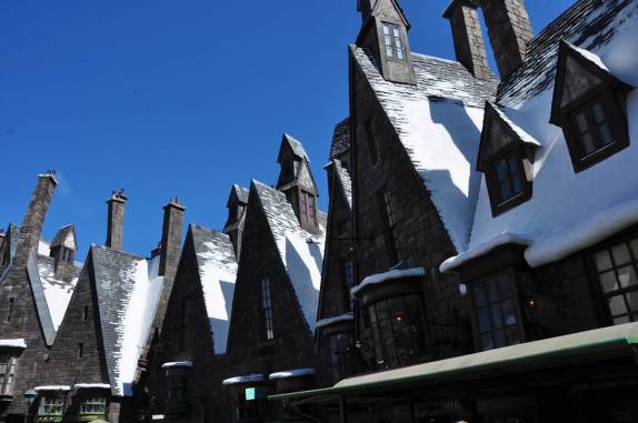 A vila nevada do Harry Potter, no parque da Universal, em Orlando, na Flórida - Estados Unidos